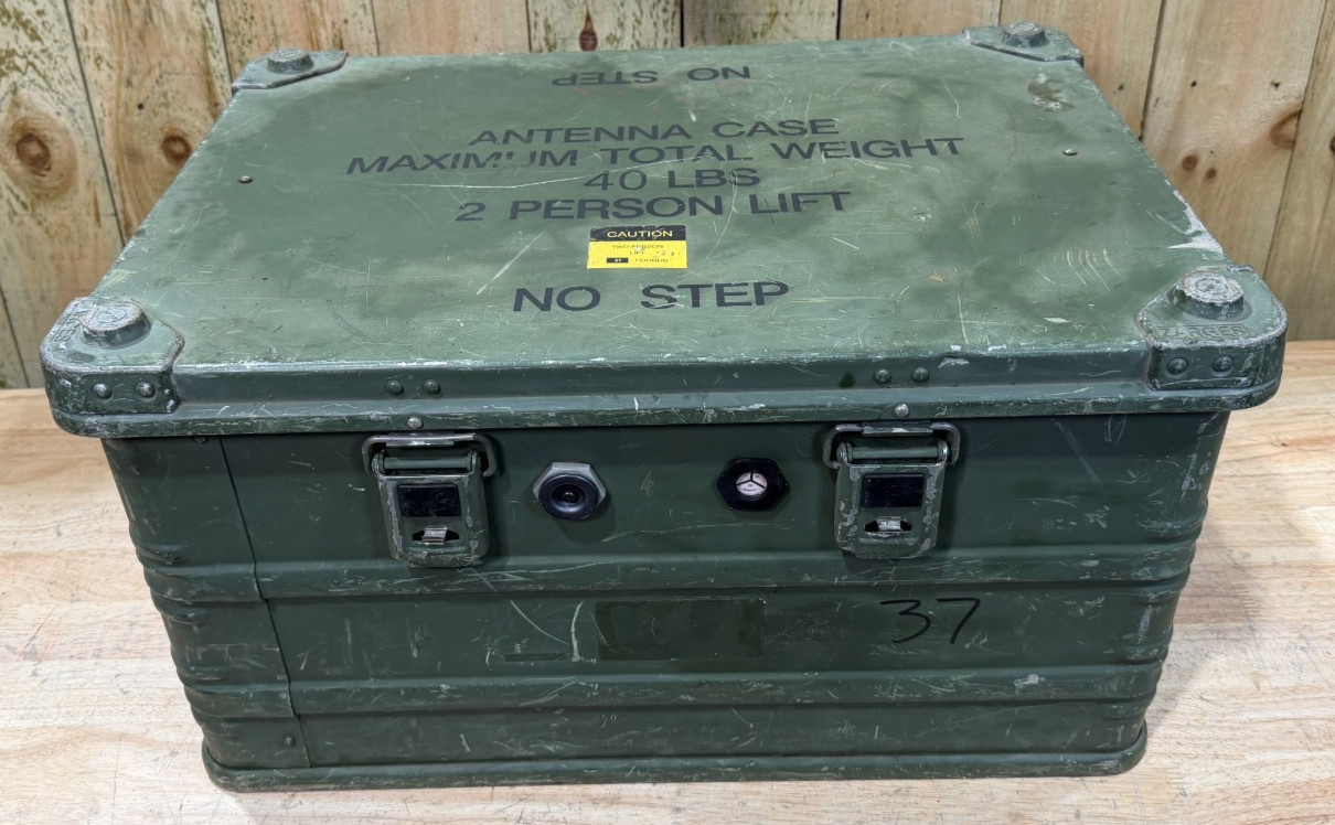 Zarges Metal K470 25.5x18.5x13.75" Military Surplus Storage Case Green
