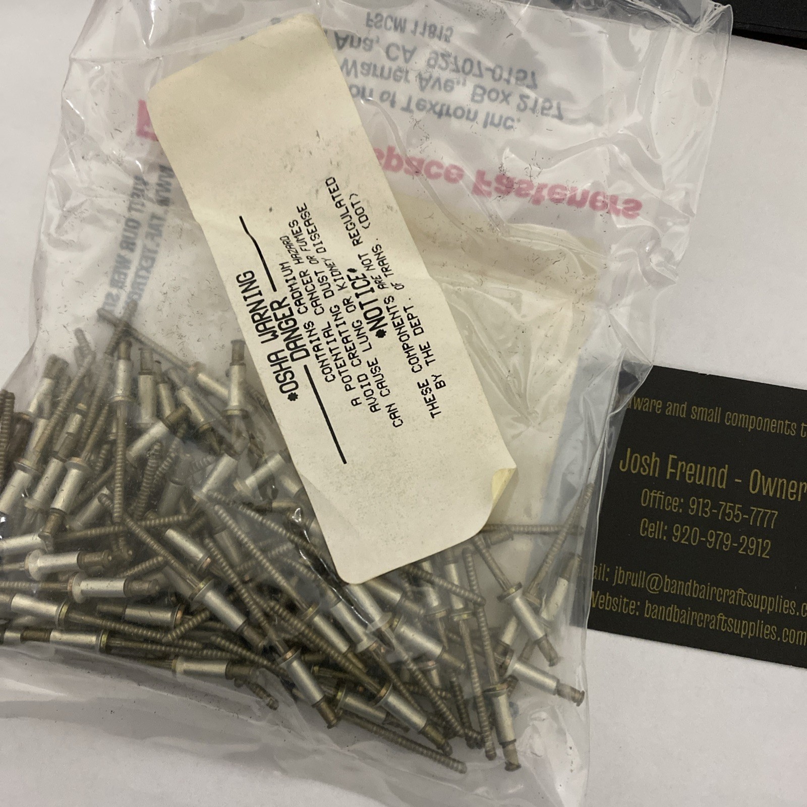 (100) CR3212-4-04 CHERRYMAX Flush Aerospace Blind Rivets Cessna Piper Beechcraft