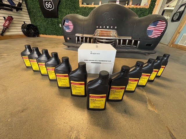 (12) Genuine Honda HCF-2 Transmission Fluid Quart Size 08200-HCF2 same as dealer
