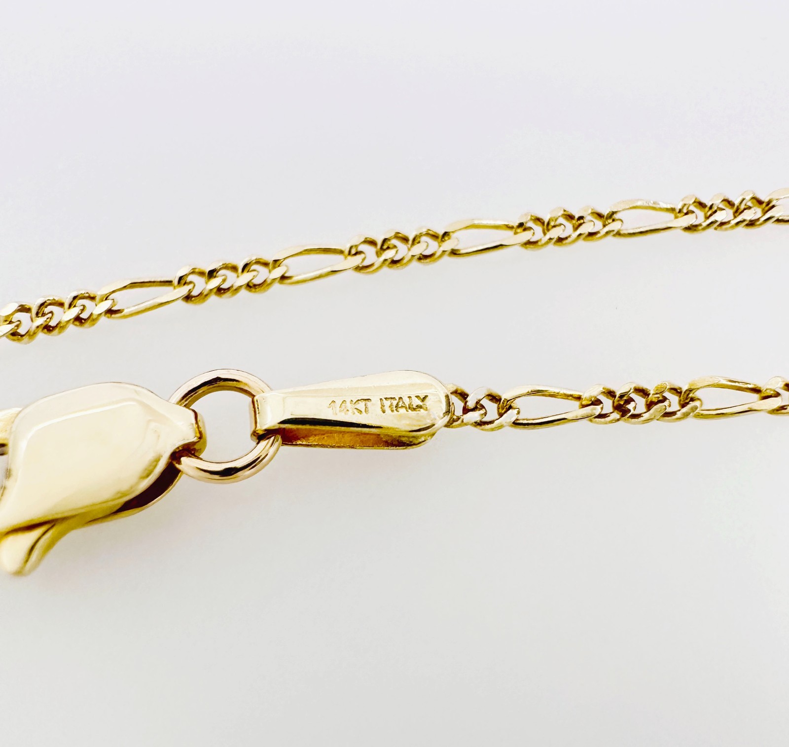 Estate Solid 14K Yellow Gold Thin Figaro Link Chain Necklace 1.2mm 18 1/4", 1.9g