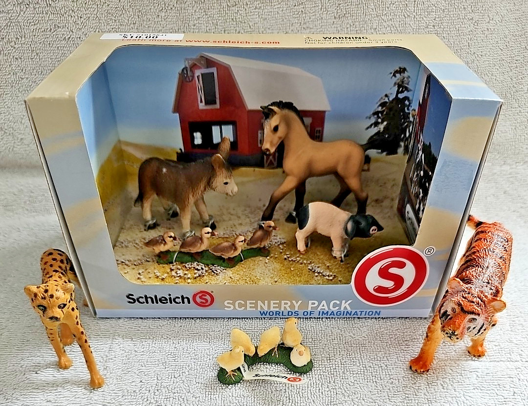 Schleich Scenery Pack Farm Animals + Chickens + Tiger + Leppard