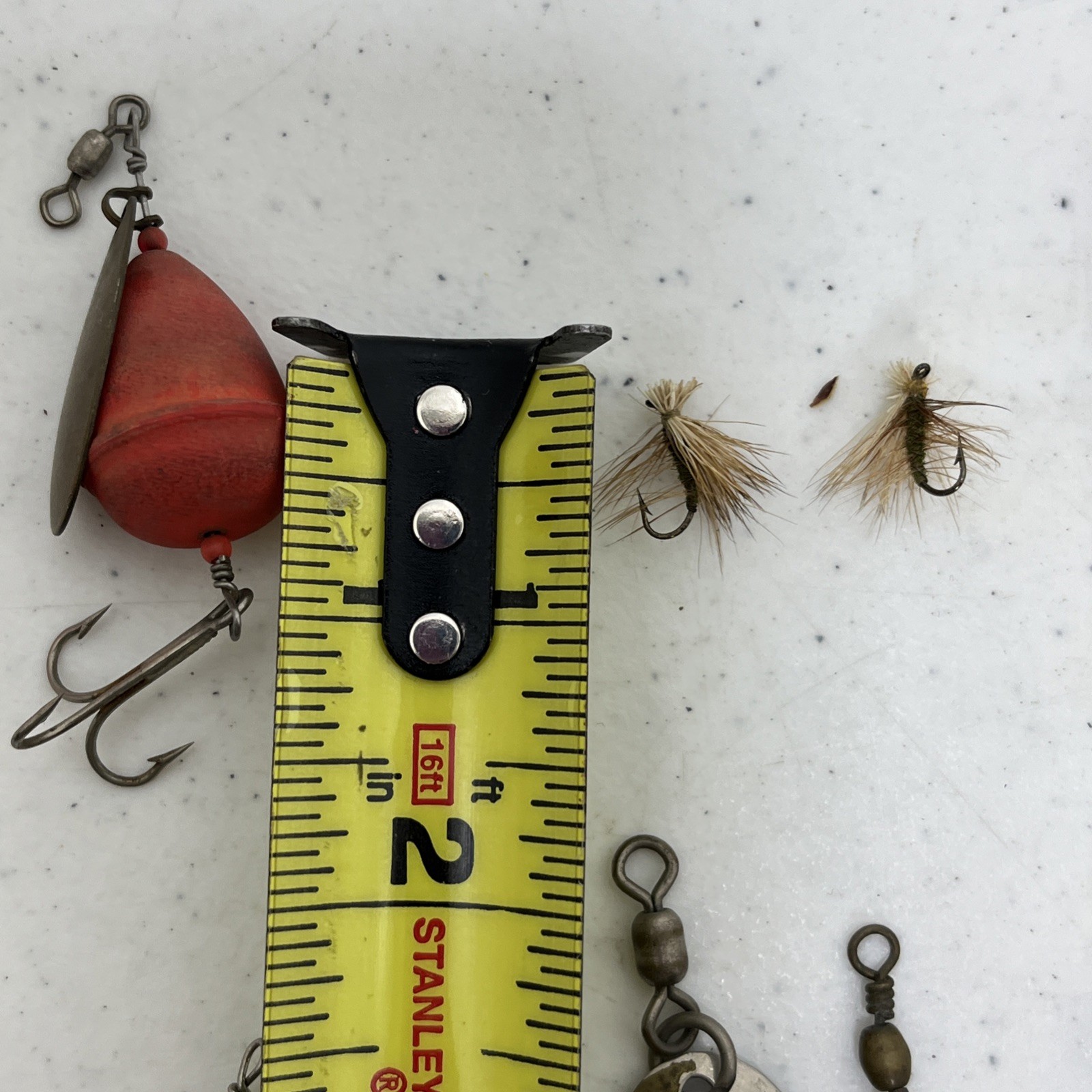 Lot of Vintage Fishing Tackle Spoons Spinners Swivels Hooks Lures Lot of 15