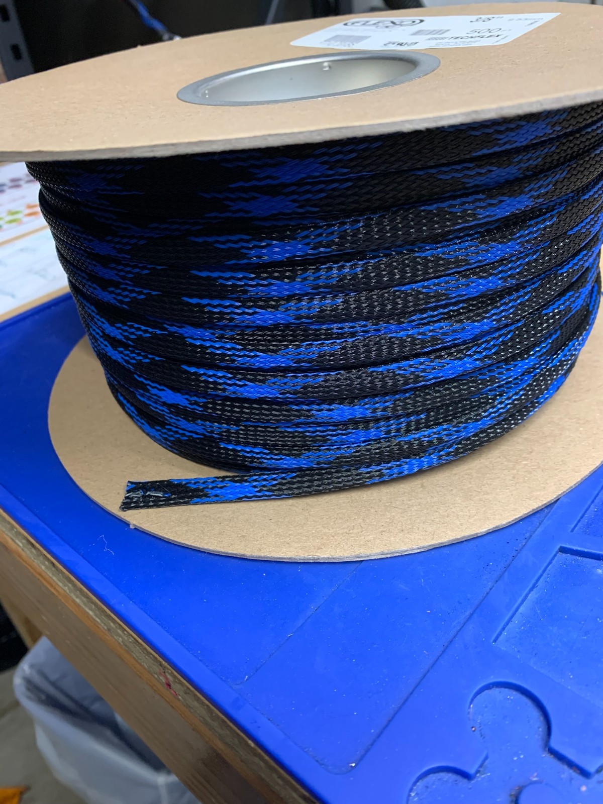 TECHFLEX PET 3/8" Black with Neon Blue Spyder - 500ft Full Roll