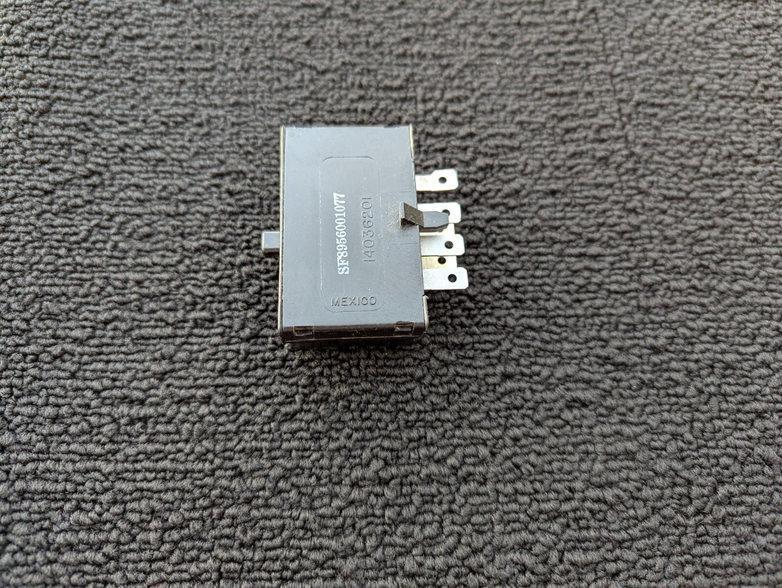 Jeep Cherokee Door Ajar Buzzer Warning SF8956001077 14036201 - FREE SHIPPING