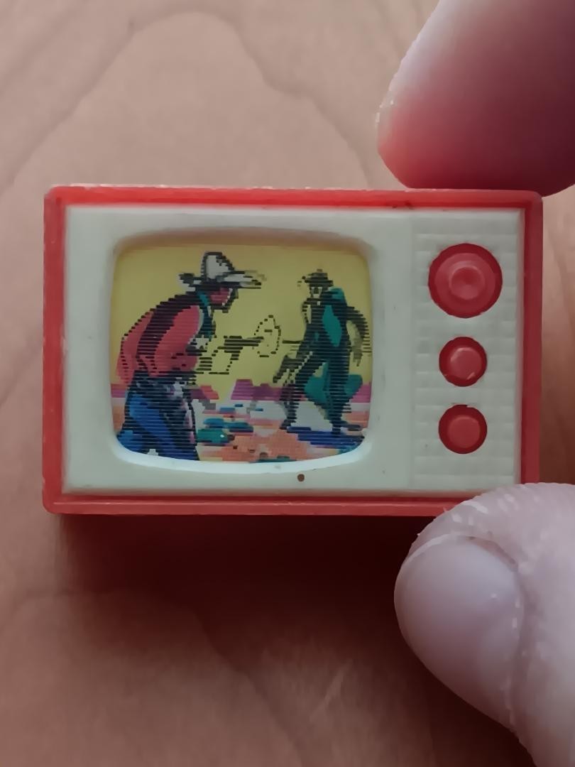 Vintage Sterling Wiggle TV Pencil Sharpener Gun Fight Scene