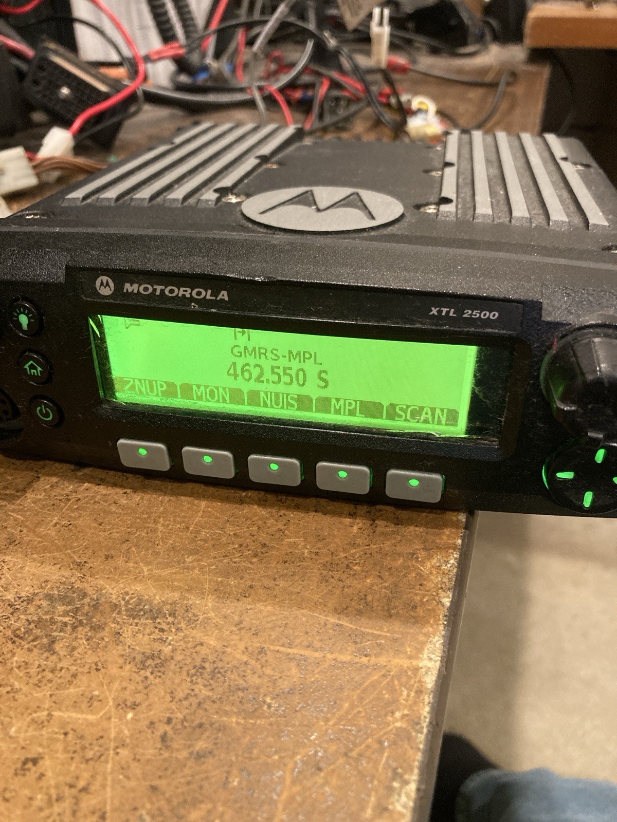 Motorola XTL2500 UHF 450-470 MHZ Transceiver GMRS