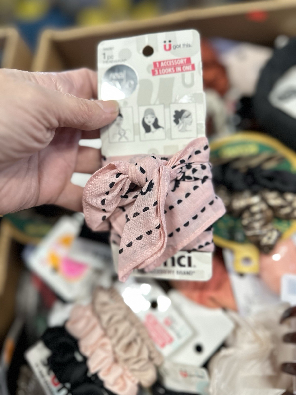 50 Pcs Wholesale Scunci , Goody Assorted Hair Accessories Scrunchies Etc Read