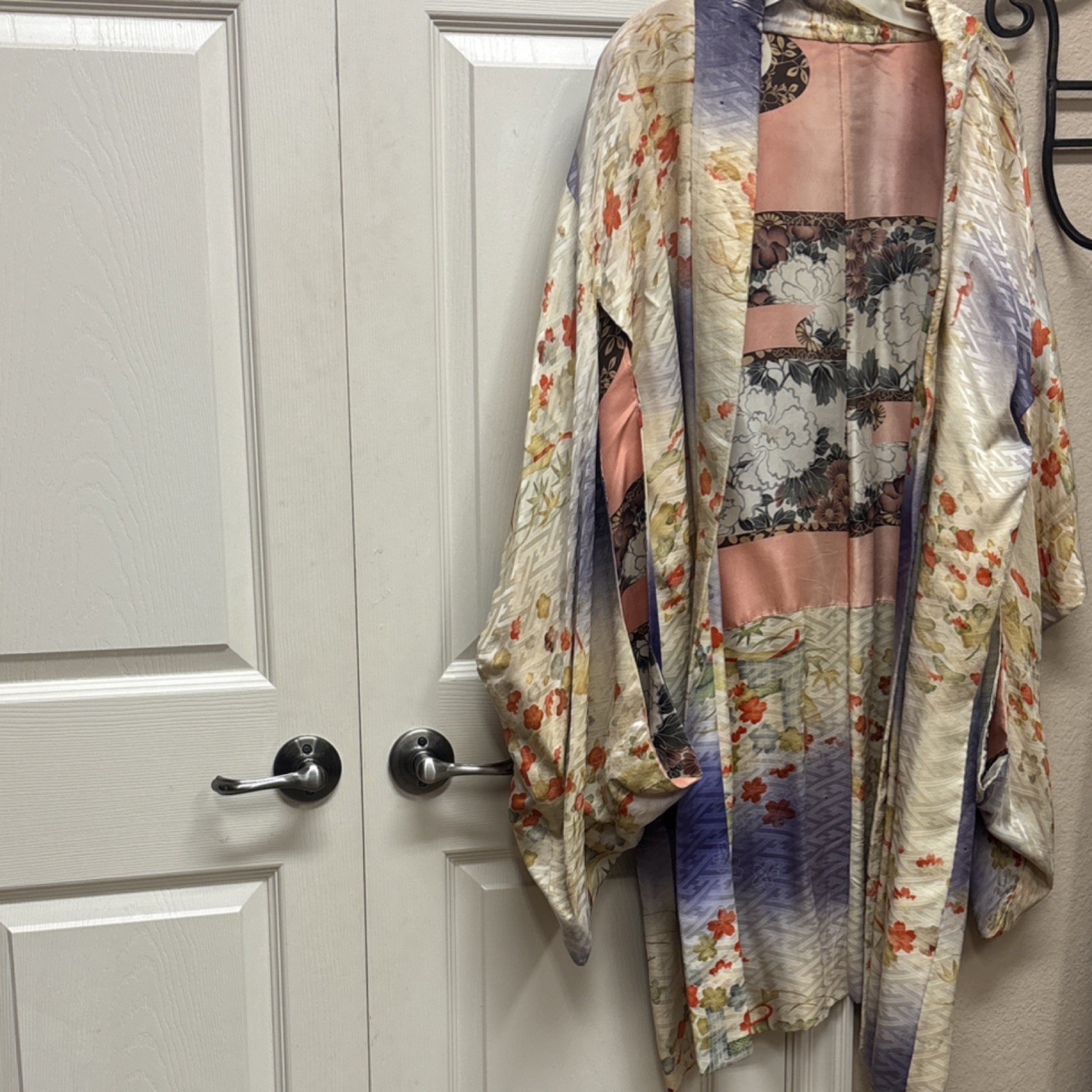 Silk Women's Kimono Purple Floral Pattern Traditional Japanese Robe