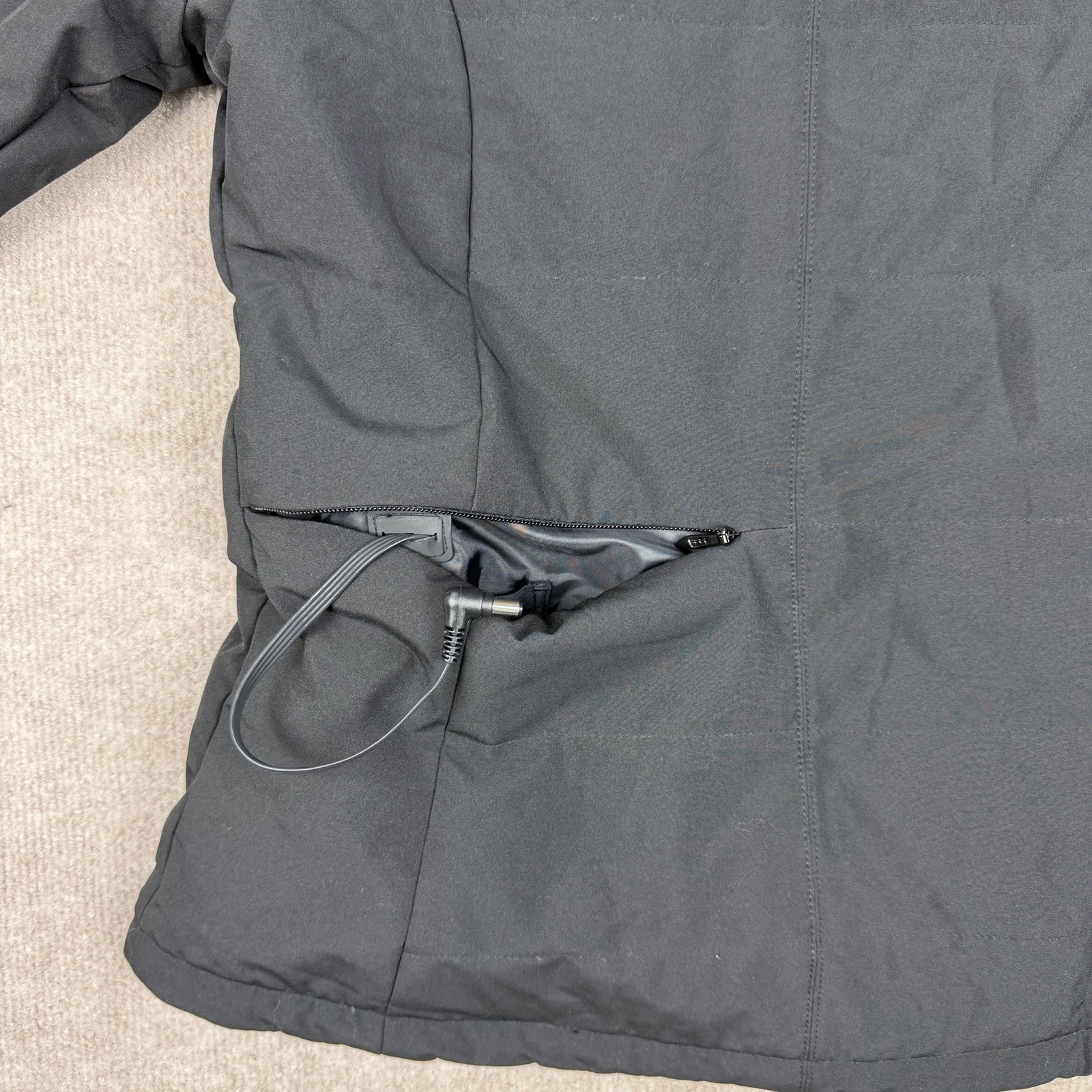 Milwaukee M12 Heated Gear Jacket Women M No Battery/Charger Black