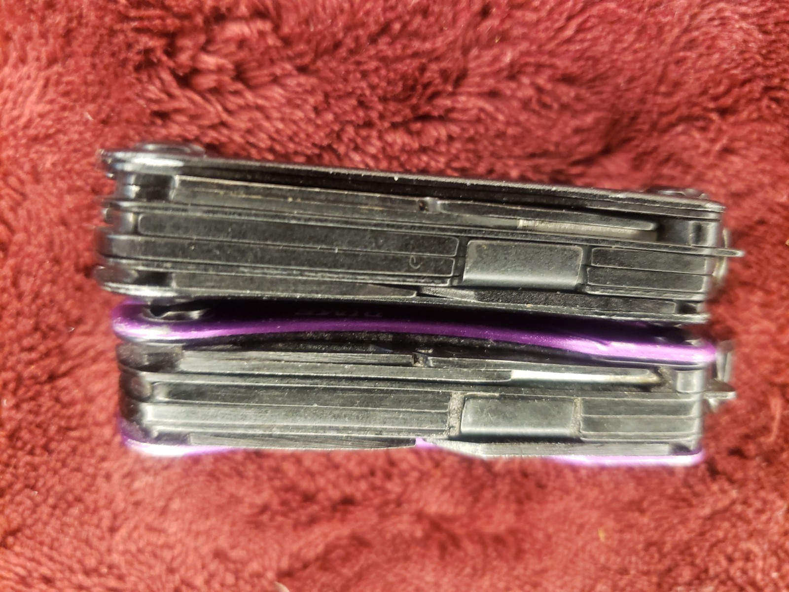 Lot of 2 Gerber Multi Tool Dime multiplier Black & Purple