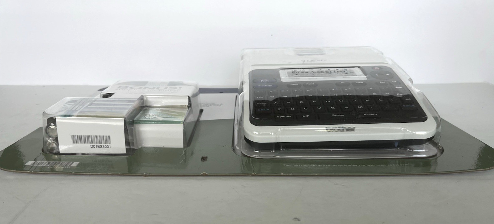 NIB Brother P-touch PT-2040C BRAND NEW Machine and Supplies