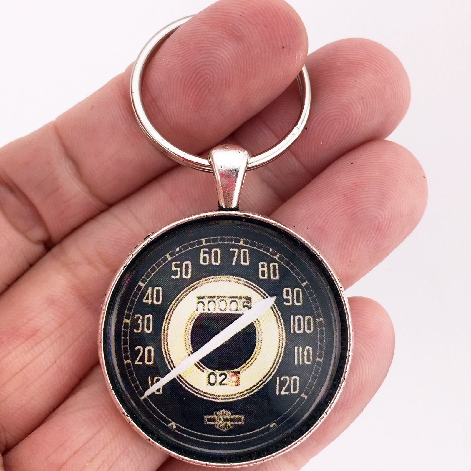 Harley Davidson 1941-1946 Knucklehead Classic 120 MPH Speedometer Keychain