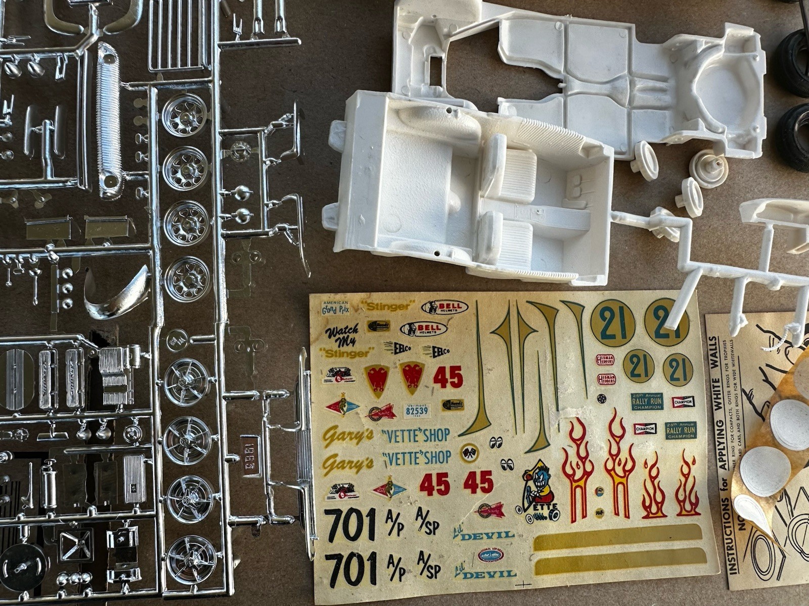 KIT#1-VINTAGE AMT '63 CUSTOMIZING KIT CORVETTE CONVERTIBLE 06-913-149