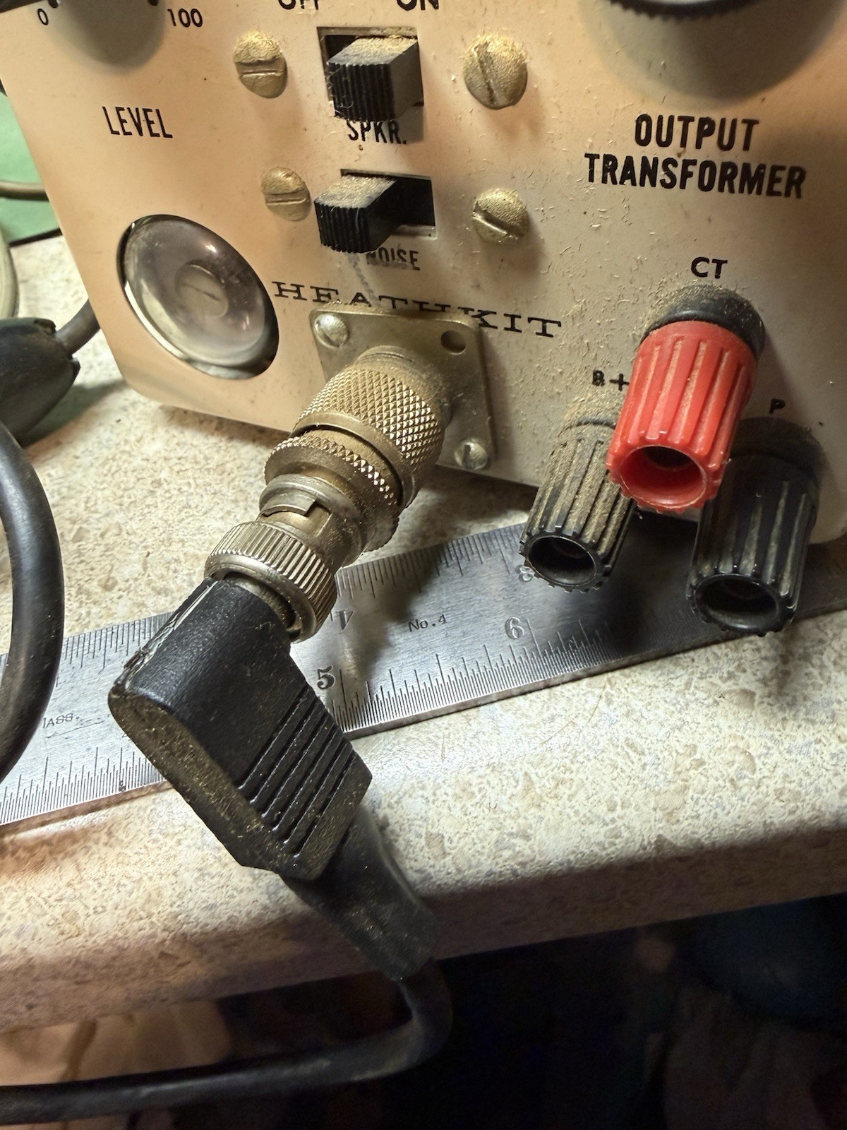 Vintage Heathkit Signal Tracer model IT-12 With Probe