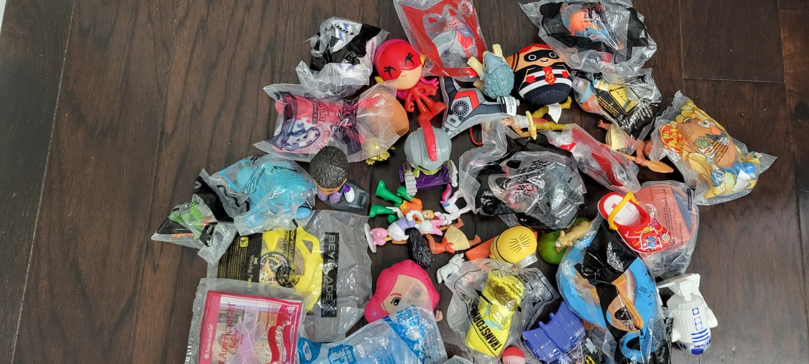 LARGE TOY LOT 42 Mystery Resell Wholesale McDonald, 19 NEW, PARTY GIFTS,FAVORS