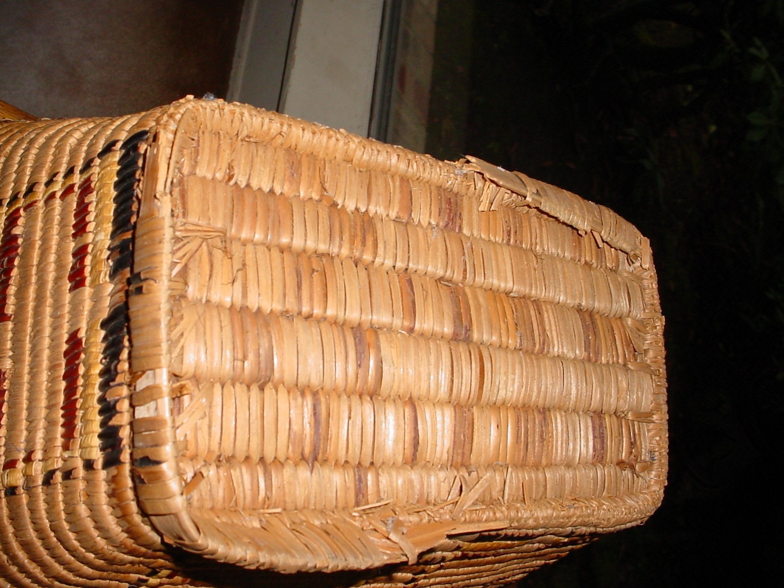 LARGE OLD THOMPSON RIVER SALISH INDIAN BASKET WITH BROKEN HANDLES 17 BY 12 BY 10