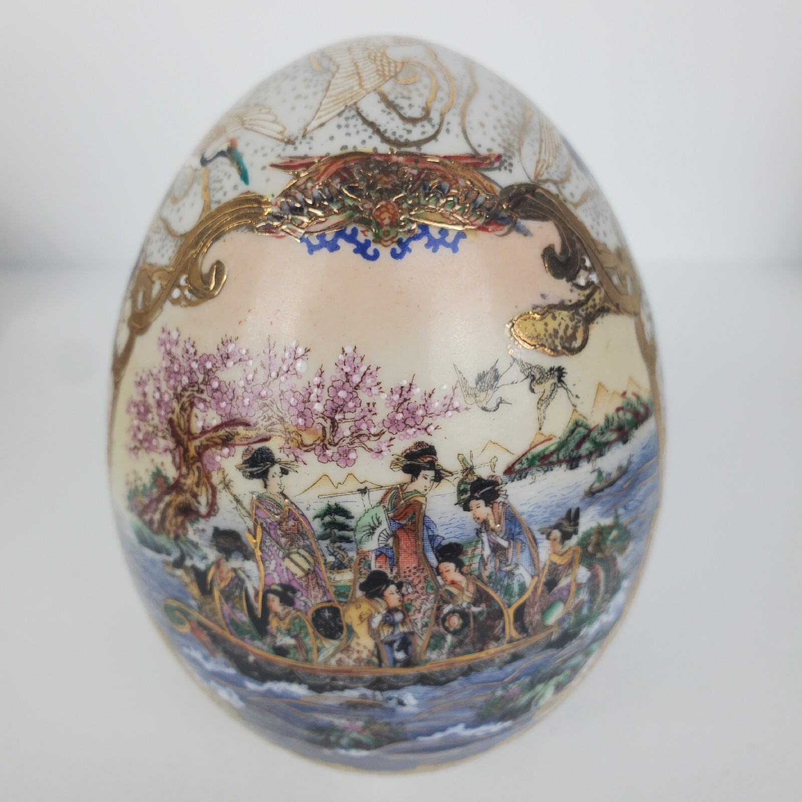 Vintage Hand Painted Satsuma Porcelain Egg Geisha Girl Birds Motif 4.5 in