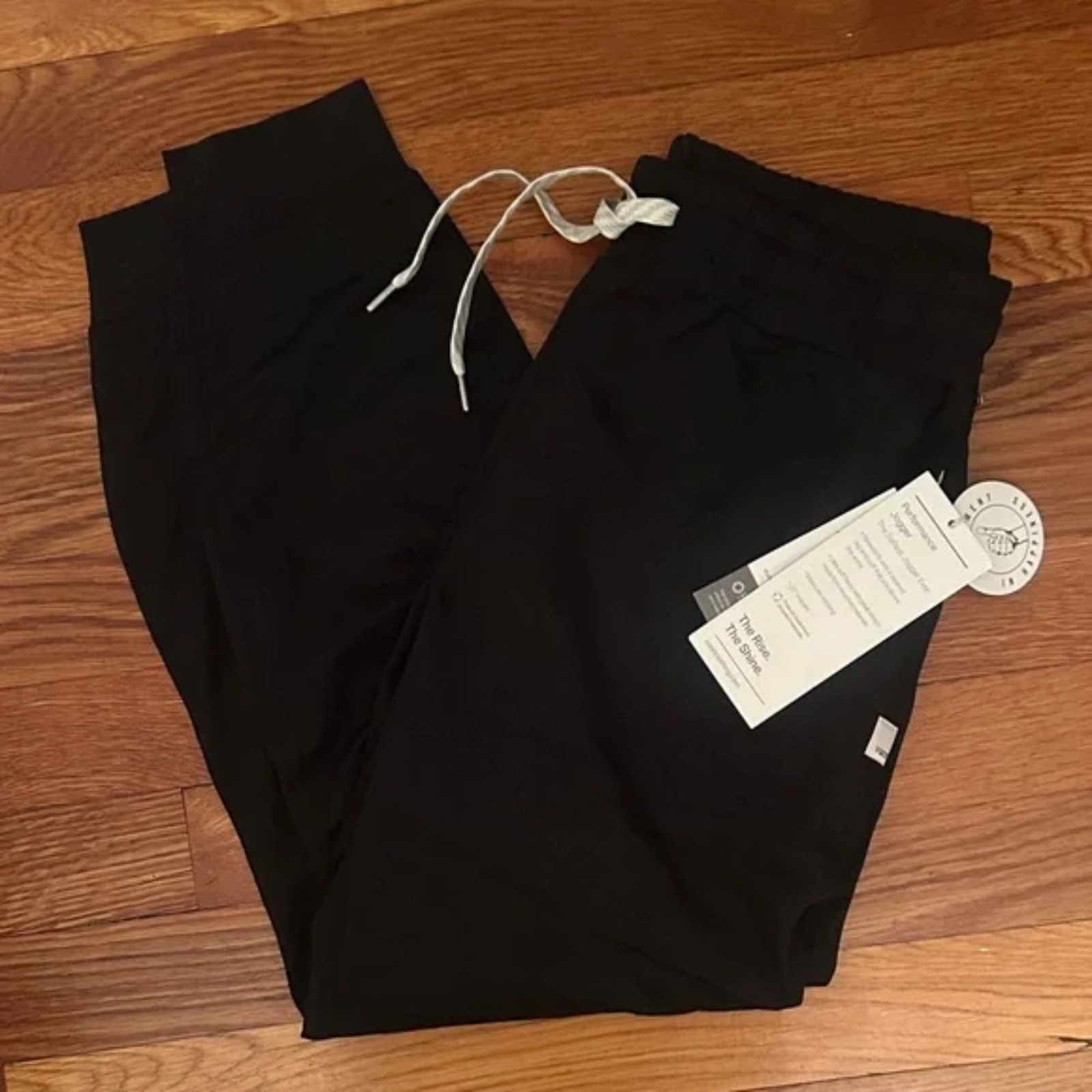 NWT - Vuori Women's Performance Joggers - Black Heather - NEW