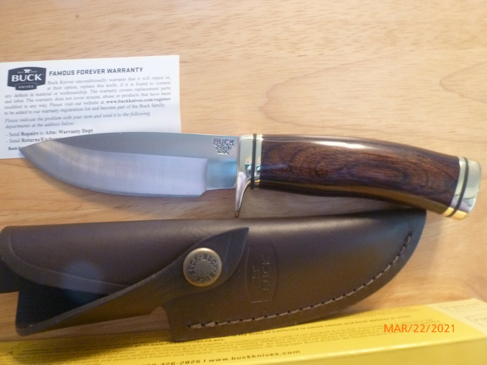 Buck 192 Vanguard Fixed Blade Hunting Knife 420HC Walnut Belt Sheath USA 192BRS