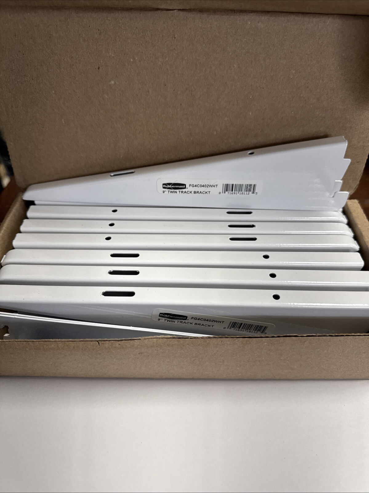 LOT OF 16 Rubbermaid 9" Twin Track Shelving Bracket WHITE New