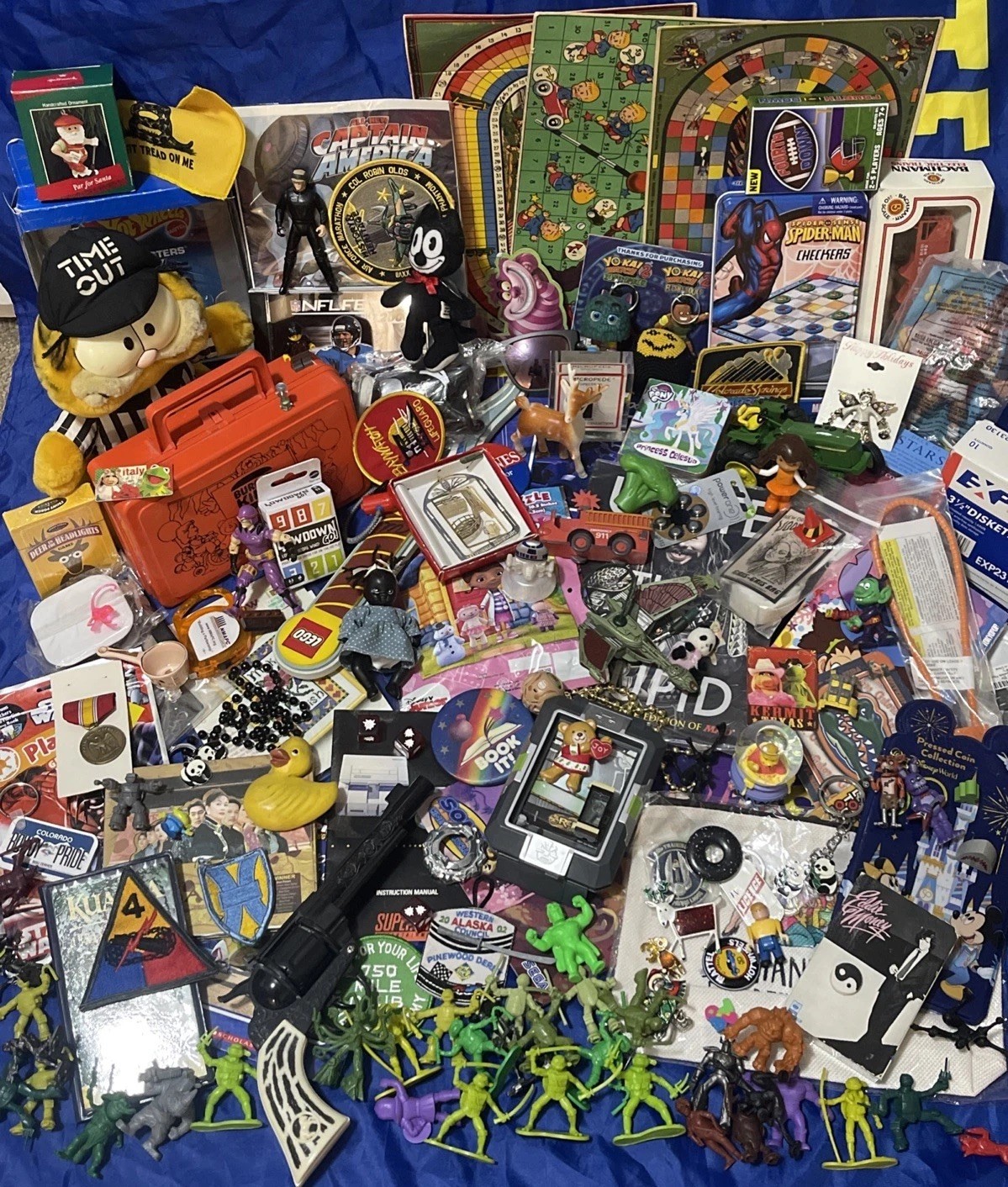 Huge Vintage Toy Lot Disney Marvel Star Wars Hot Wheels Garfield Felix 80s 90s+