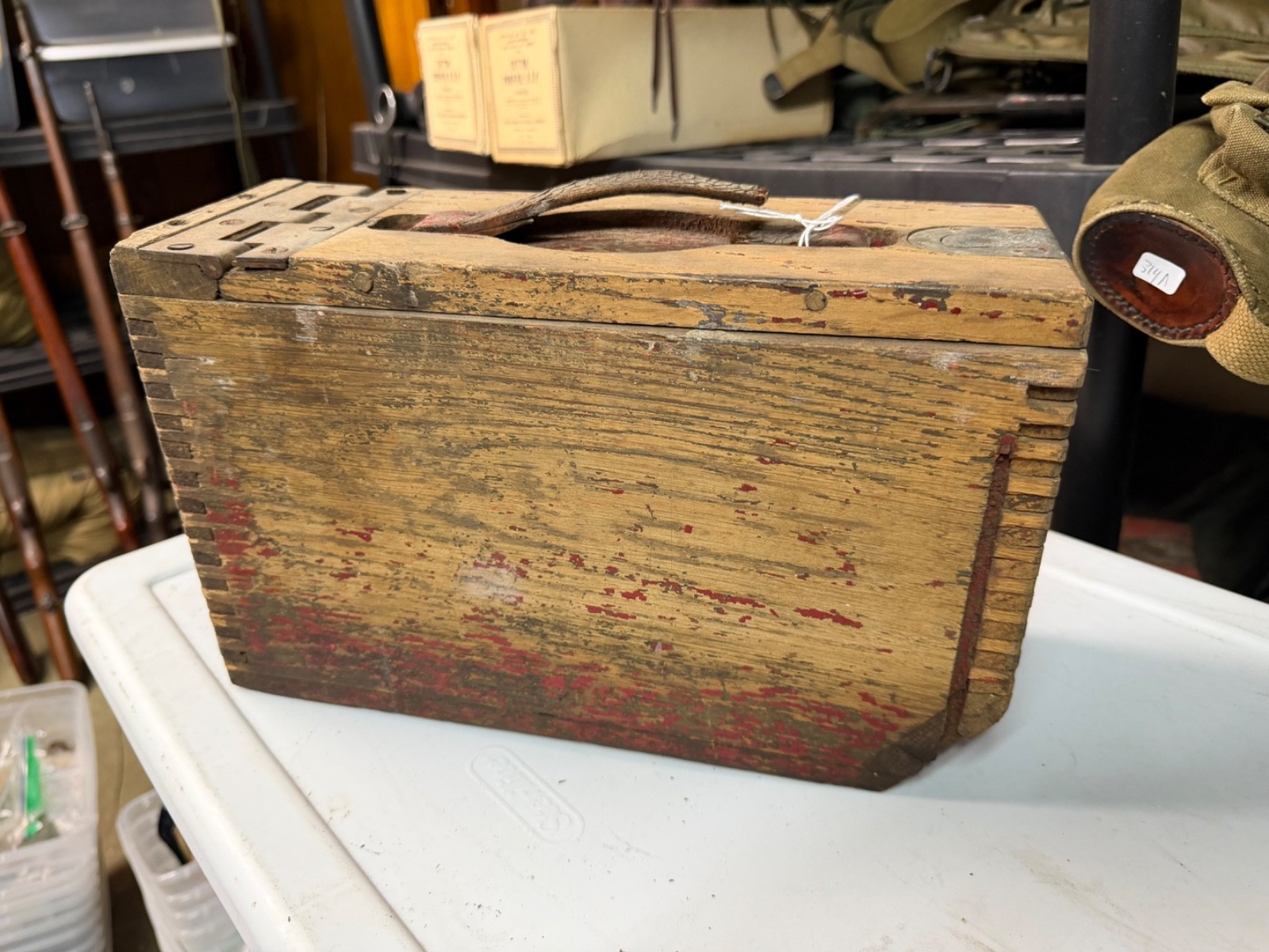ORIGINAL WWI WWII US ARMY M1917 BROWNING 1919 WOODEN AMMO CHEST BOX-STRAP REPAIR