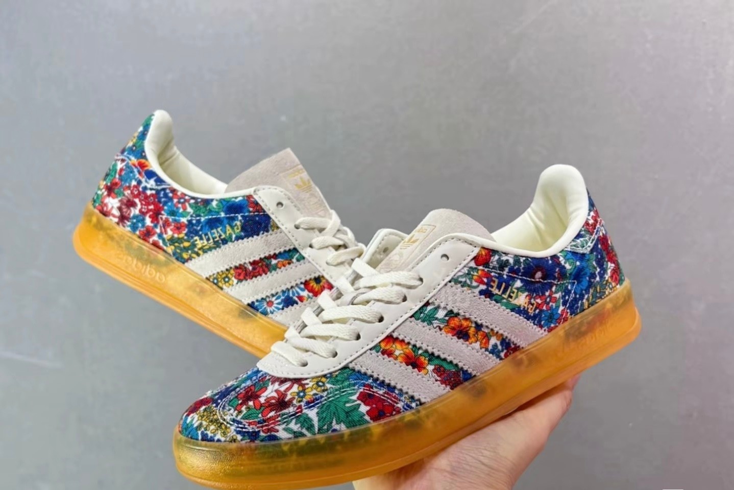 Adidas Gazelle IndoorLiberty London Floral Embroidery (Women's) JP5309 New