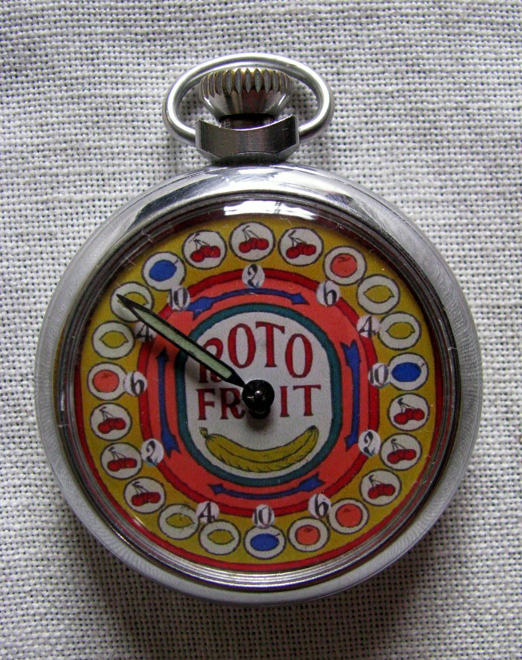 FINE VINTAGE POCKET WATCH STYLE SLOT MACHINE MECHANICAL GAMBLING DEVICE