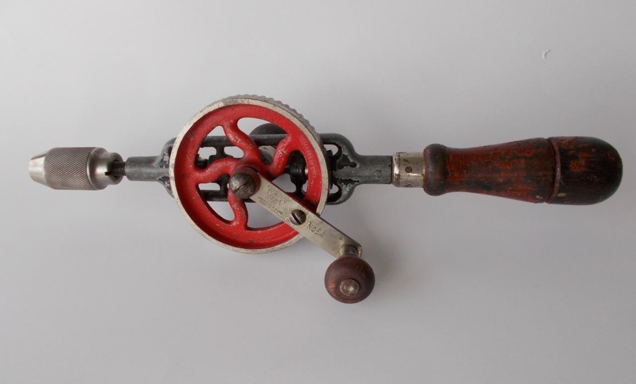 Vintage Millers Falls No 5A Eggbeater Hand Drill w/Bit Storage & Bits