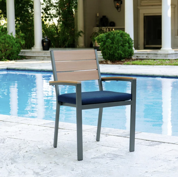 Peak Season Sunbrella® Easy-Care Outdoor Seat Pad, 2-pack, Blue, 18x19x2 (NEW)