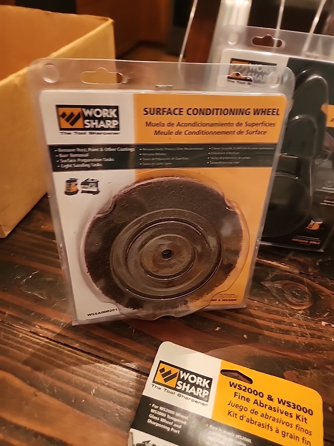 Work Sharp The Tool Sharpener WS2000, With Additional ACCESSORIES. NICE LOT