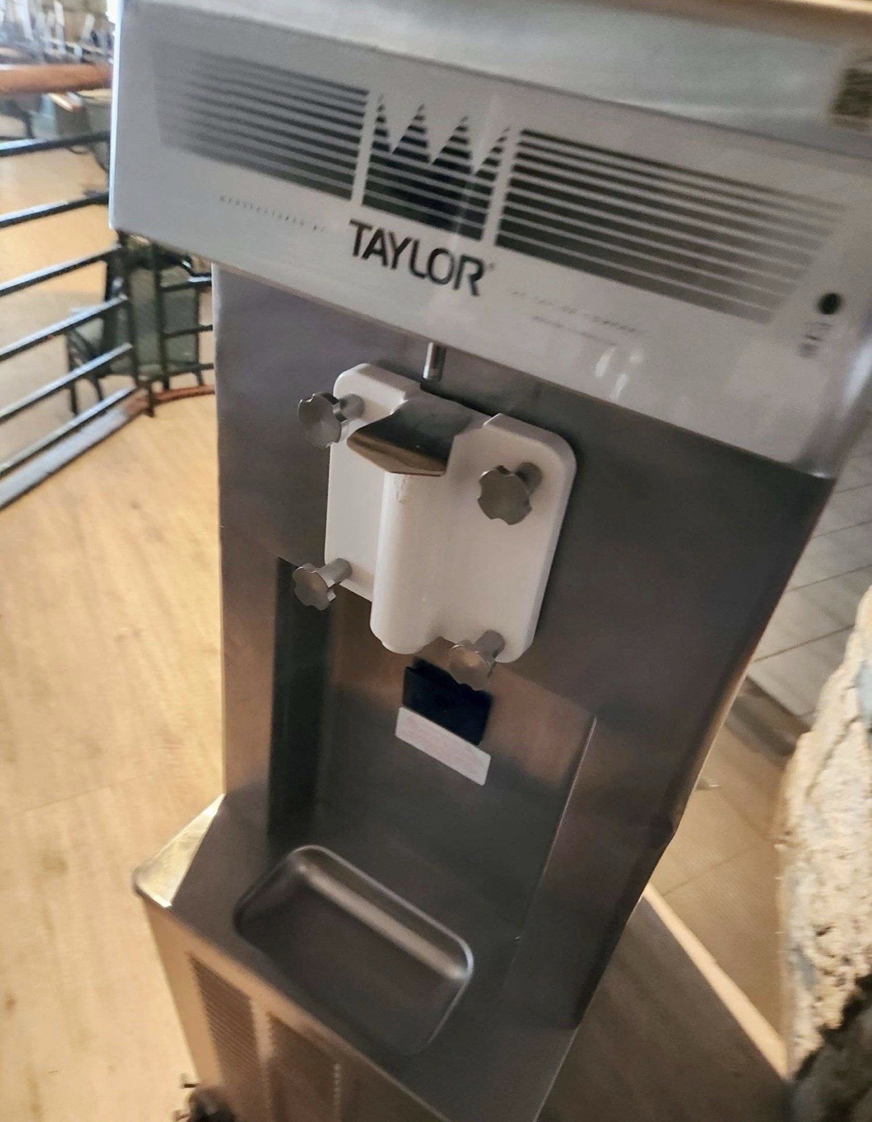 Taylor 358-33 Thick Shake Freezer, One Flavor, Air Cooled, Gravity Fed, 3 Phase