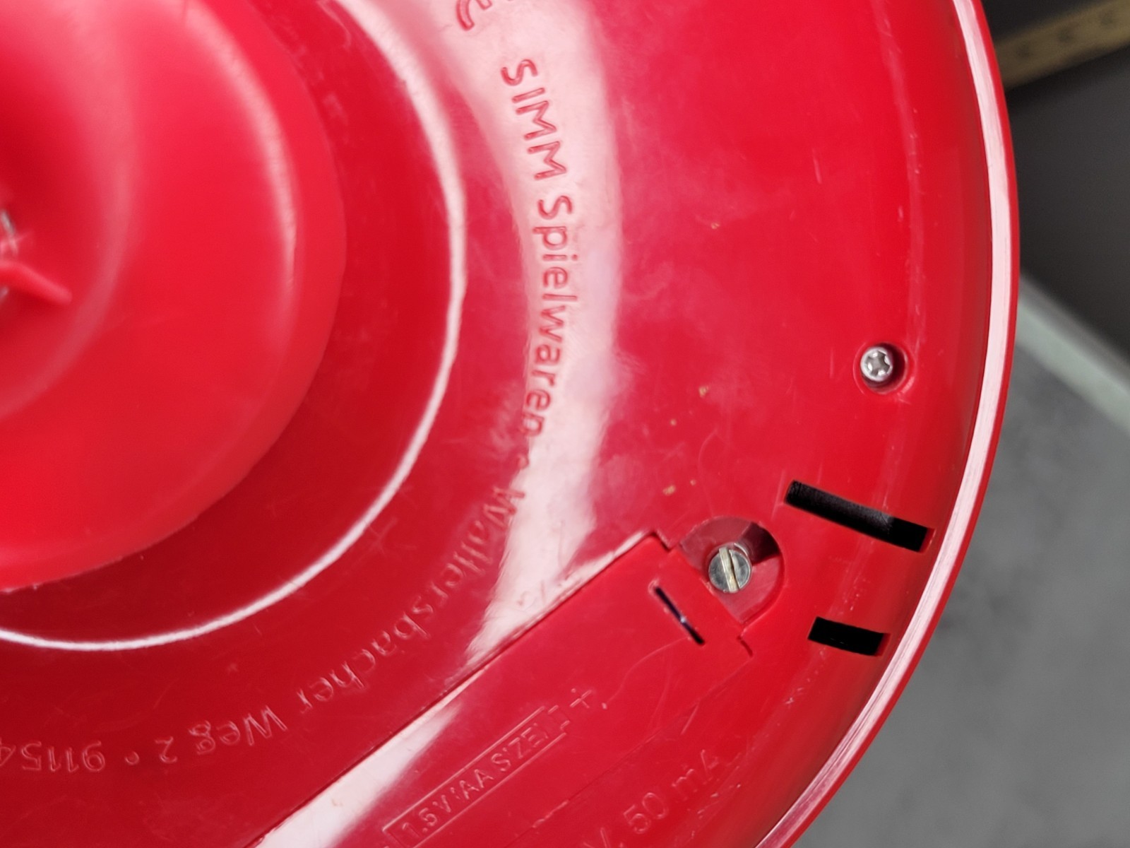 Simm Spielwaren Spinning Top Chugging Whistle Sounds & Motion Train Toy READ!