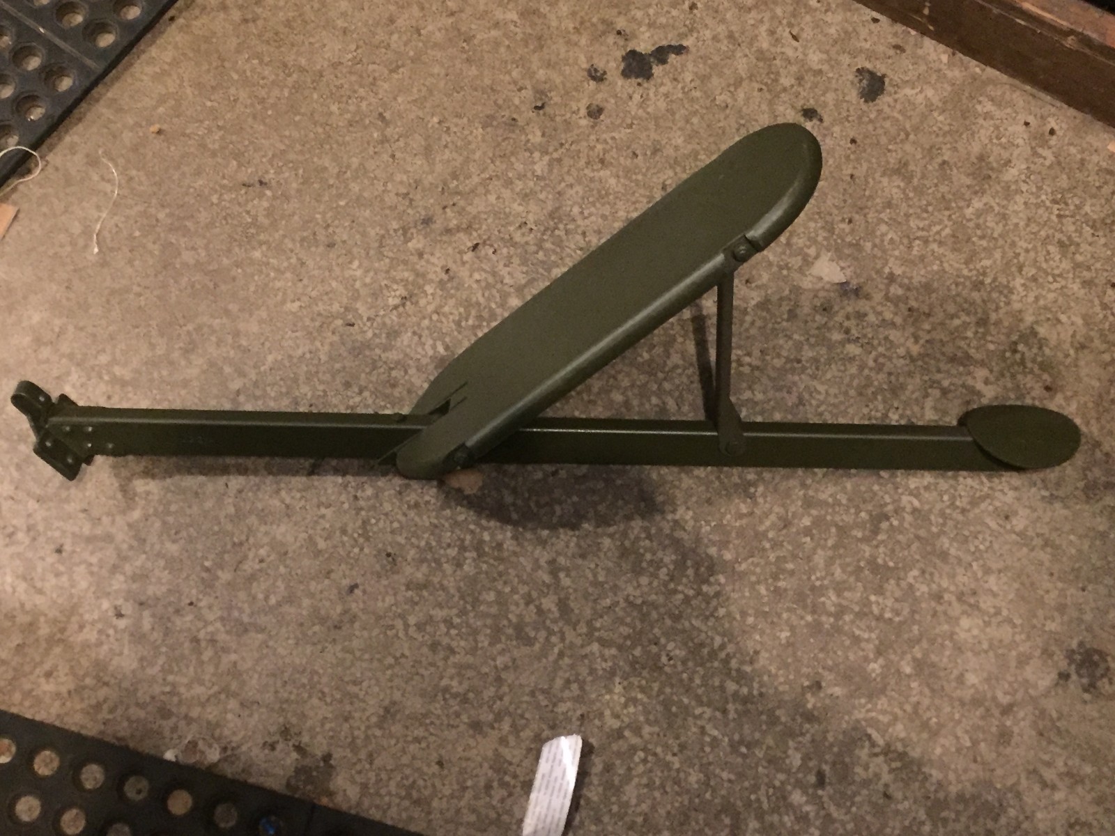 LG-2A Leg Assembly for GN 35, GN 37, GN 45, GN 58 Hand Cranked Radio Generators