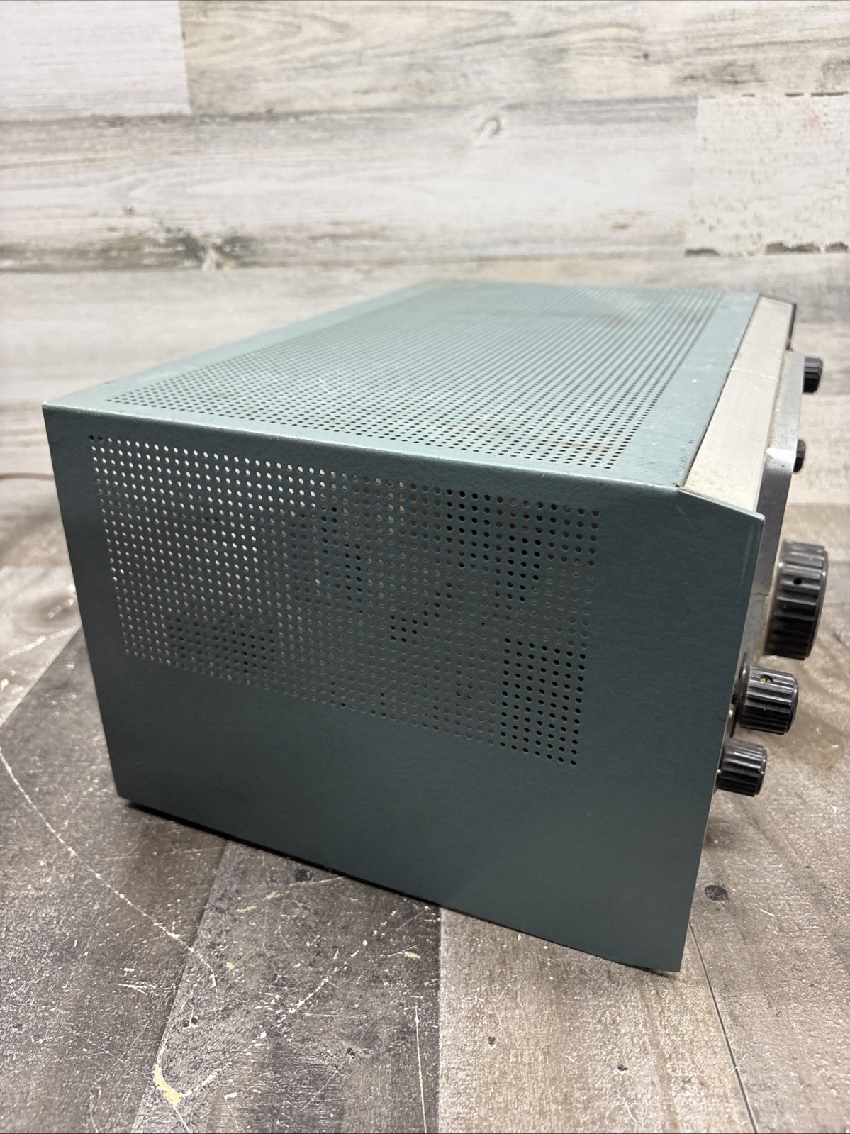 lafayette radio Ha-350 Powers On As Is