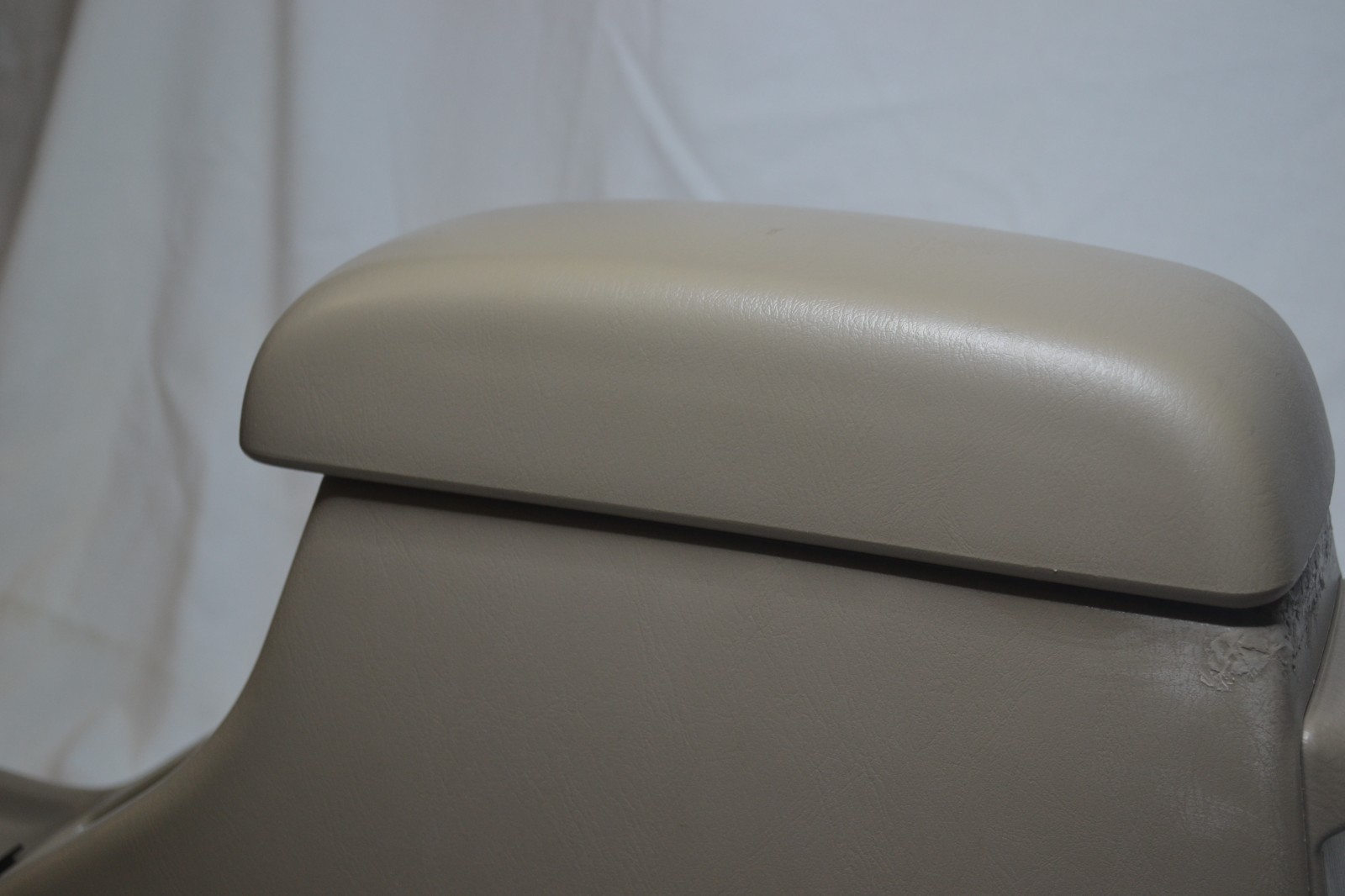 1999-2001 Corolla Center Console Hinge Replacement with Support Arms