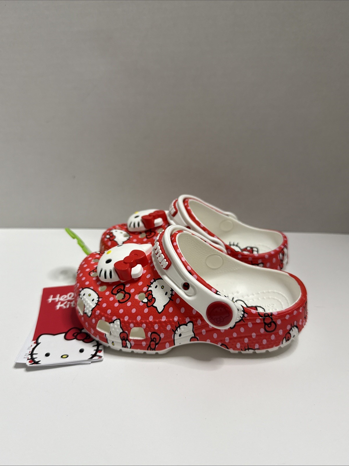 Tolddler Kids Crocs x Hello Kitty Red Classic Clog Brand New With Tags