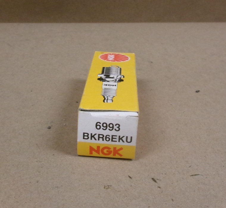 New NGK 6993 BKR6EKU Spark Plug