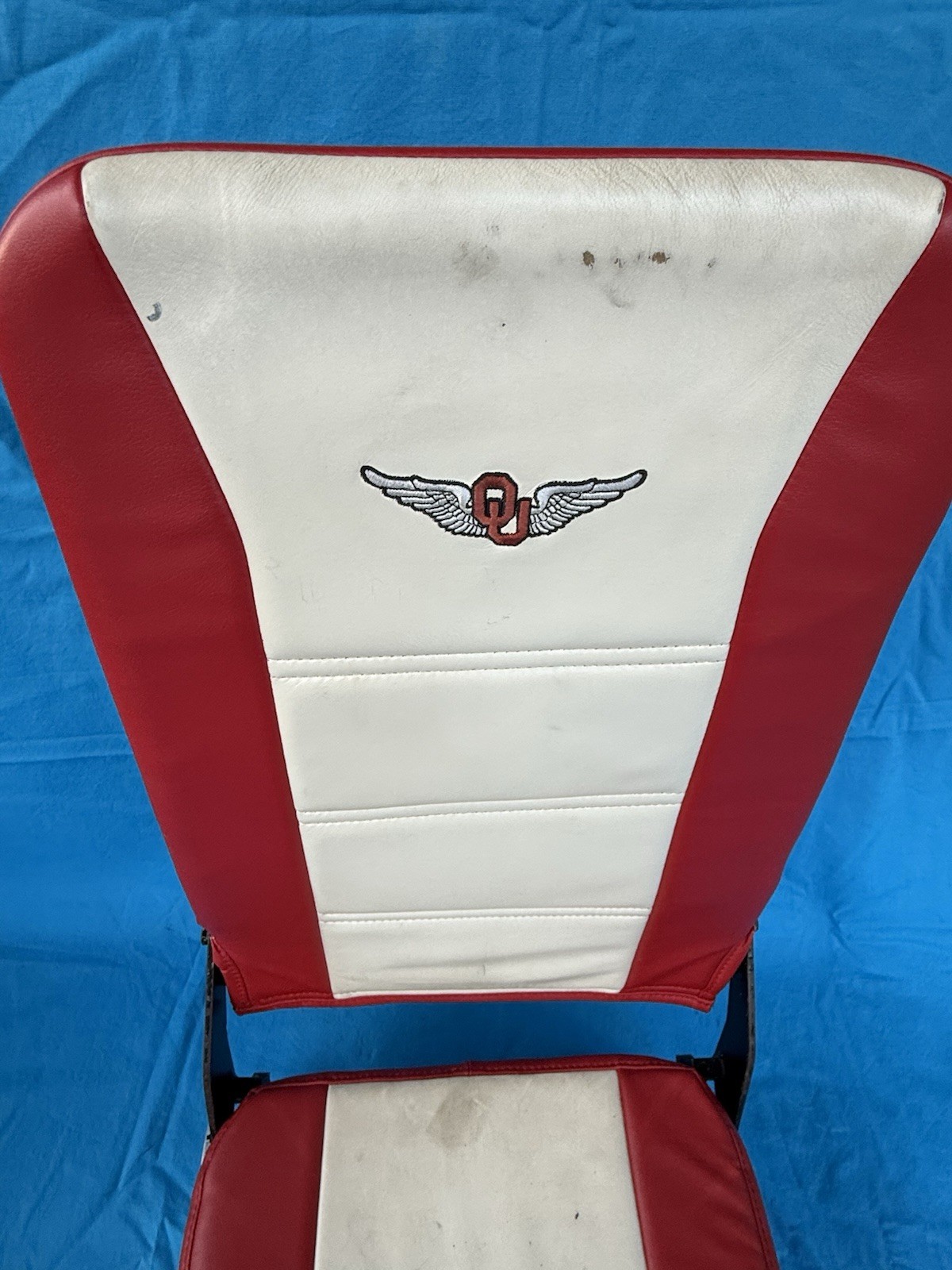 PN 0414058-1 Seat Pilot Cessna A152 Aerobat