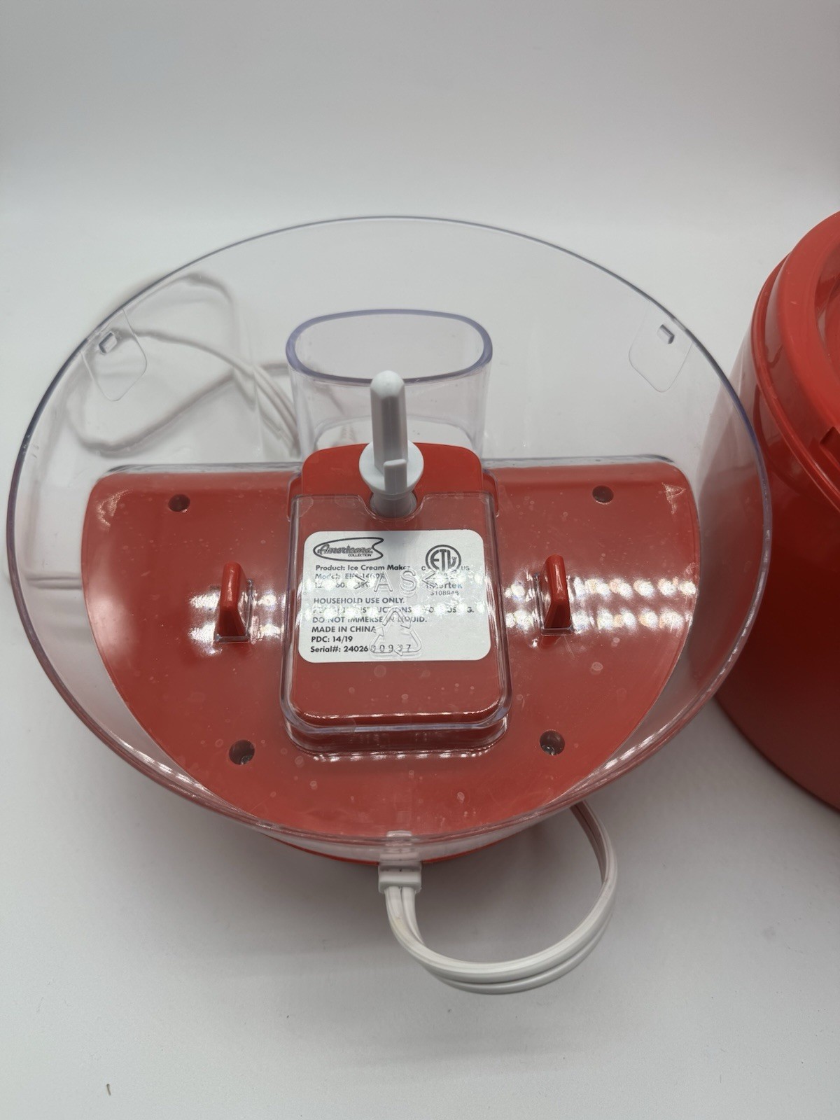 Americana Collection 1.5QT. Capacity Ice Cream Maker EIM-1400R Red w/ Manual