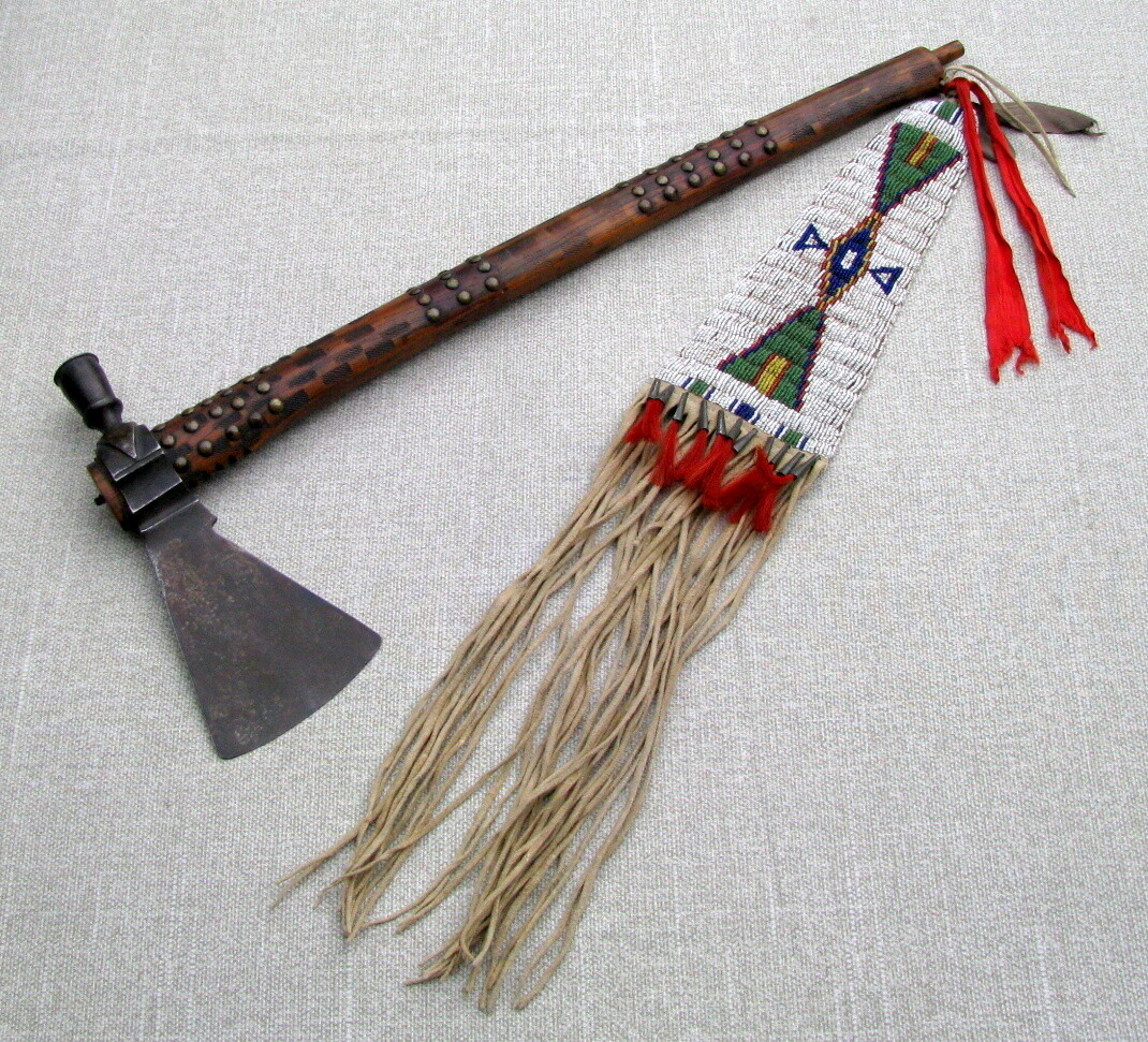 FINE ANTIQUE PLAINS INDIAN PIPE TOMAHAWK 100 TACKS/FILE BURNS 5 COLOR BEAD DROP