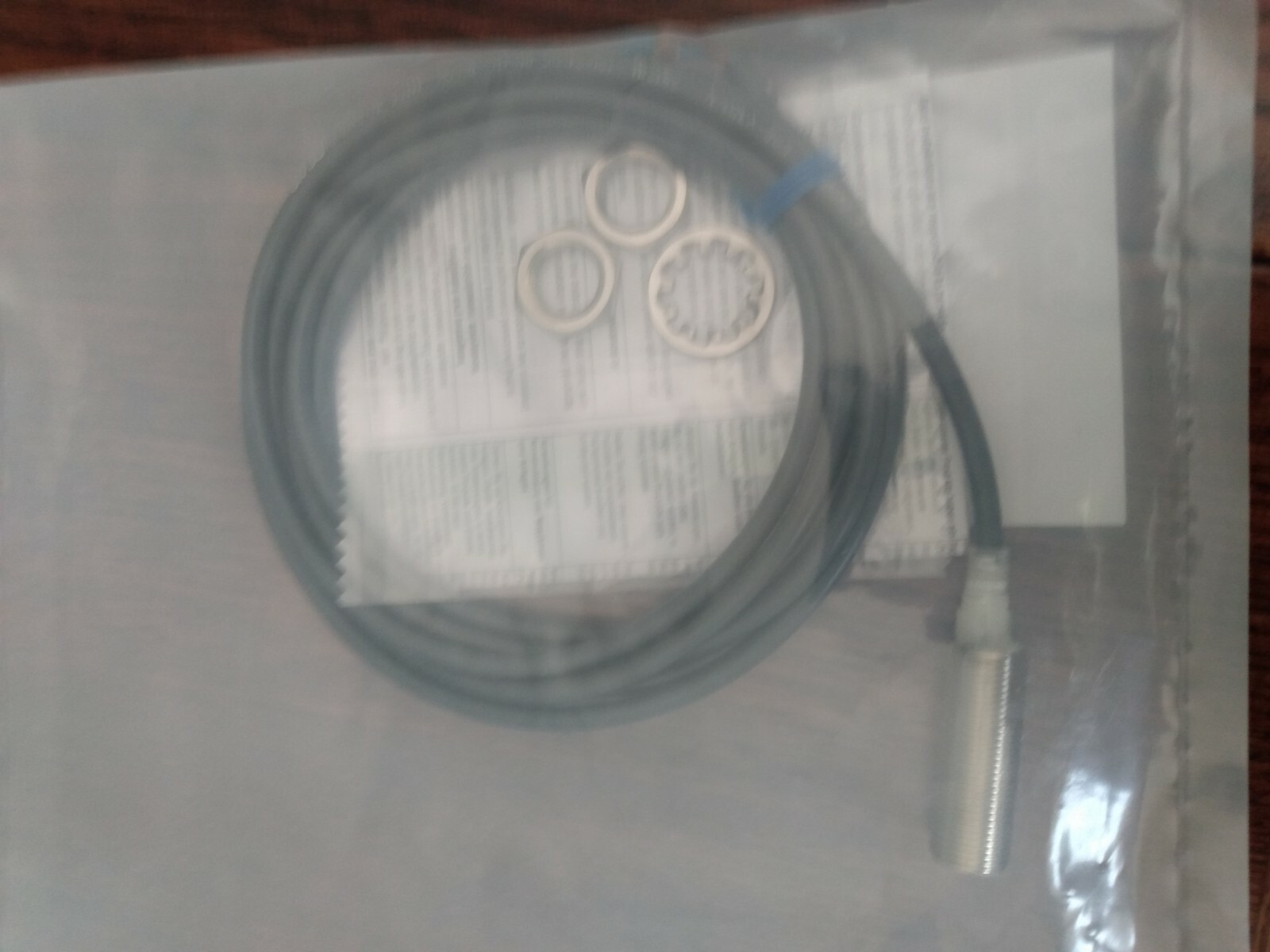 OMRON E2E-X3D1-N E2E X3D1 N Photoelectric Switch Sensor