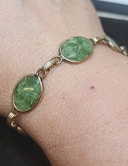 Vintage Green Jade Bracelet 12k Gold Filled GF Oval Link Chain 8"
