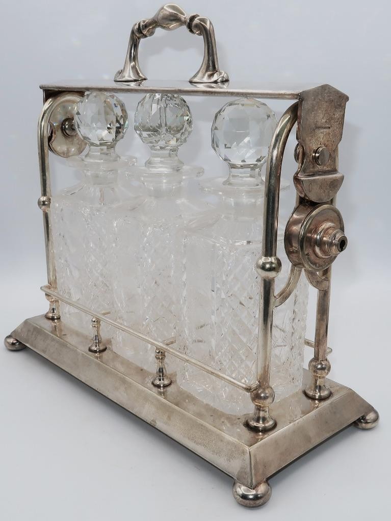 MAPPIN & WEBB Silver Plated Liquor TANTALUS w/ 3 Decanters & Lock, 13" x 12"