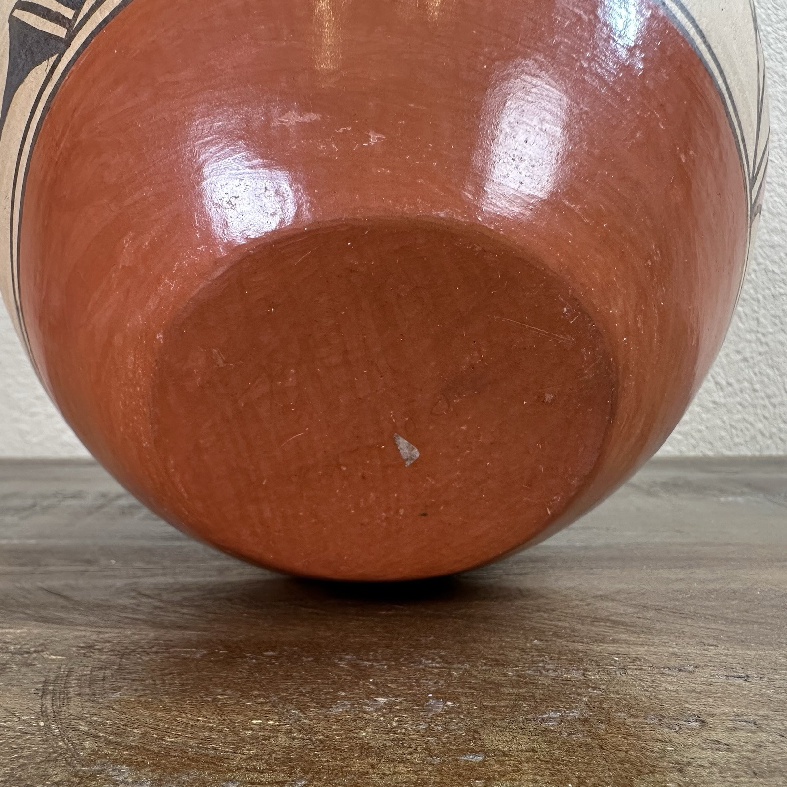 Unsigned Authentic New Mexico Zia Pueblo Indian Pottery Painted Bird Pot 7.5”