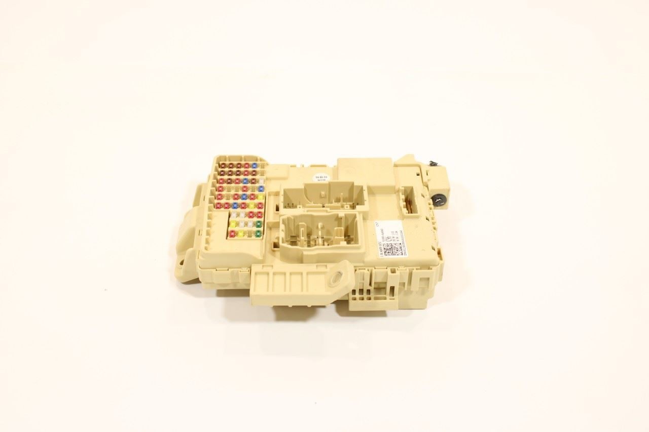 2021-2023 HYUNDAI ELANTRA CABIN FUSE RELAY JUNCTION BOX MODULE 91950-AA960 OEM