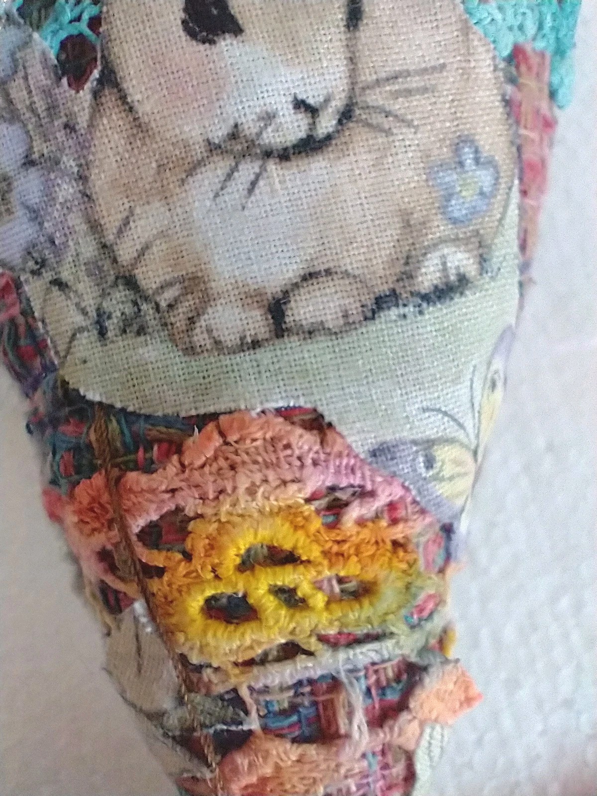 Holiday Seasonal Easter Heart Rabbit Floral Ornament 7" New Collectibles