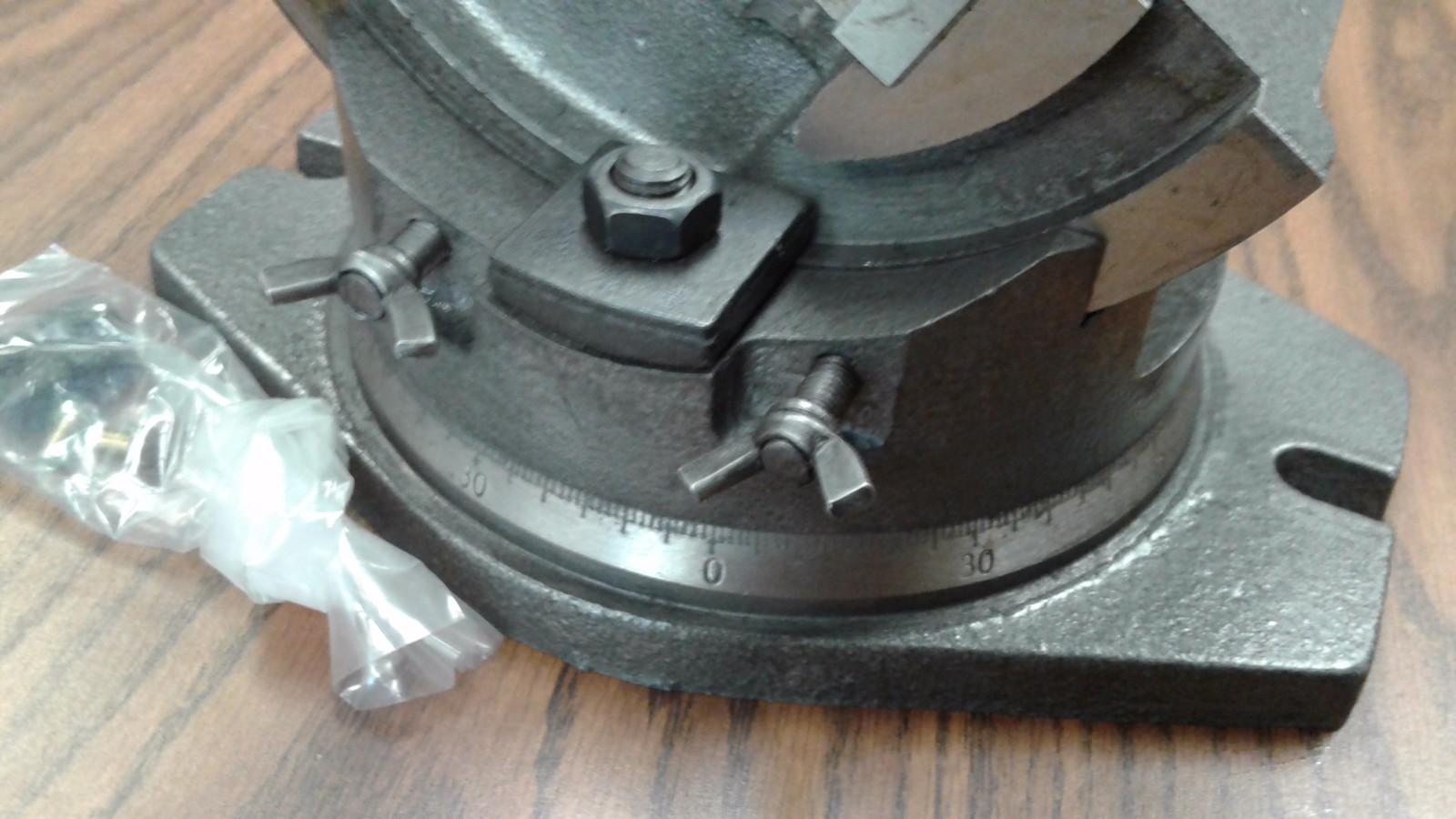 4" Tilt & Swivel machine vise, 2-way compound vise, #850-TLT-04--NEW