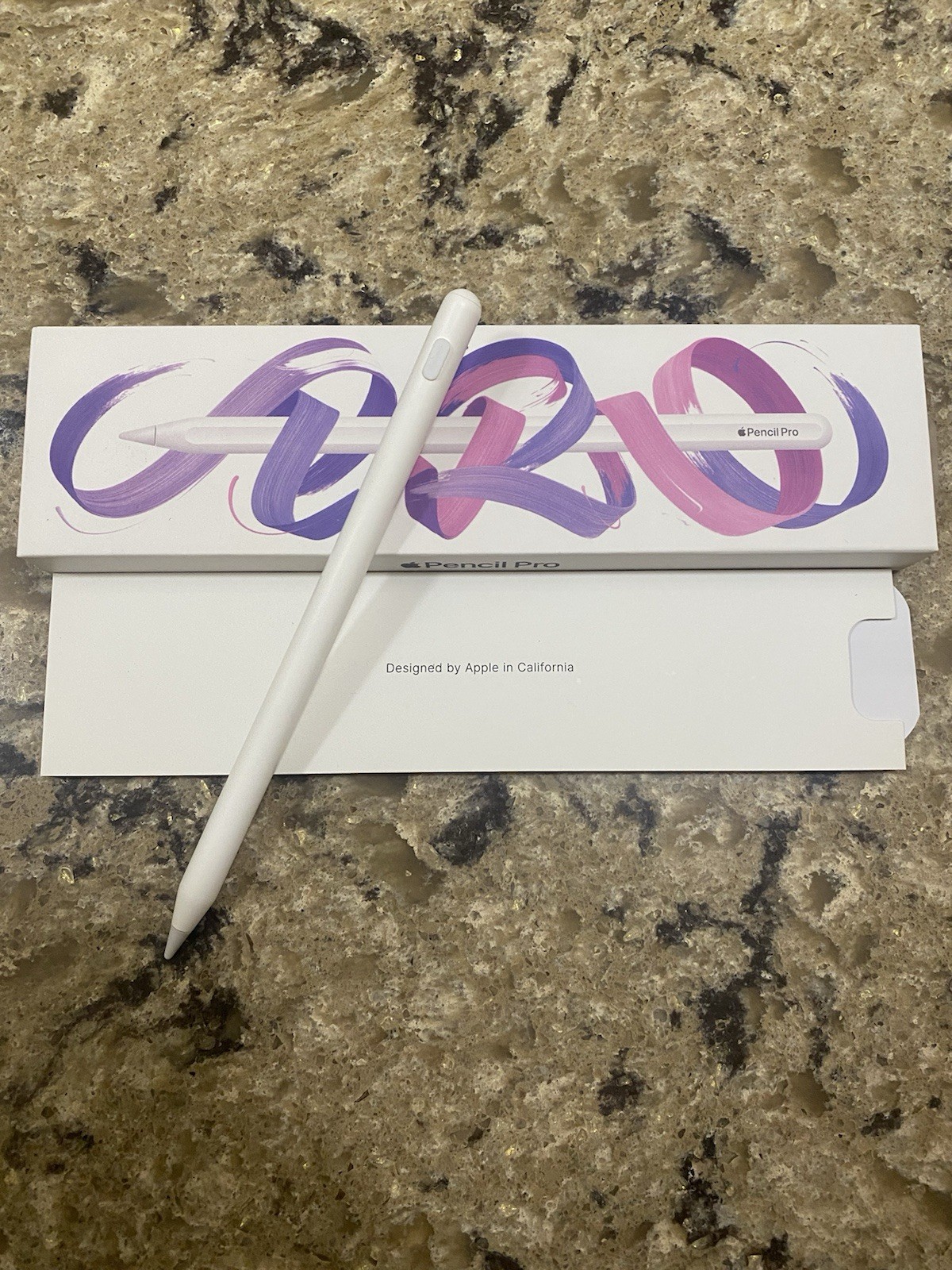 Apple Pencil Pro - MODEL A2538 *SEALED/NEW* For Ipad - SAME DAY SHIPPING / WHITE