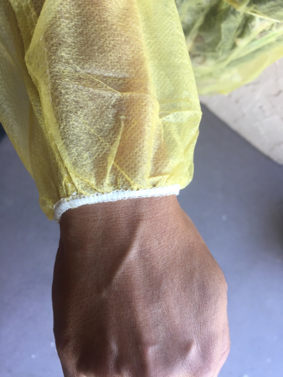 Disposable Isolation Gown, Universal Size - Pack of 10 Gowns Color Yellow